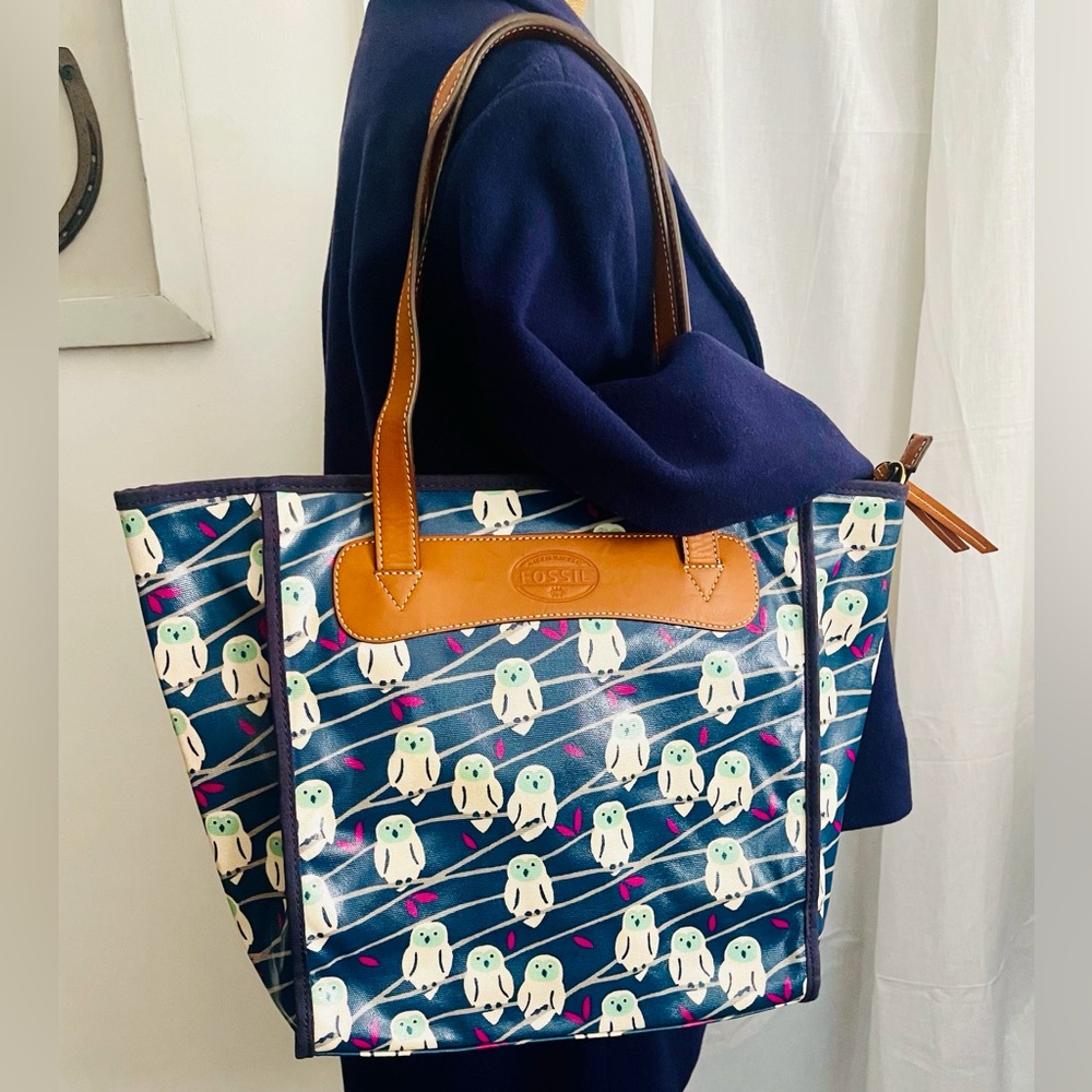 NWOT Fossil Tote Bag All Over Owl Print Coated Canvas